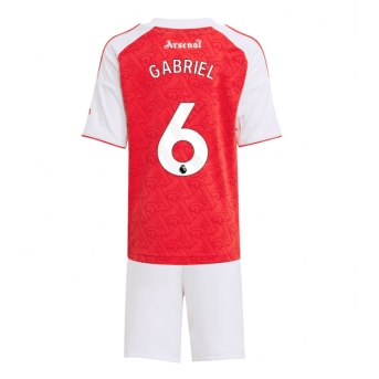 Billige Fotballdrakt Arsenal Gabriel Magalhaes #6 Replika Hjemmedraktsett Barn 2025-26 Kortermet (med bukser)